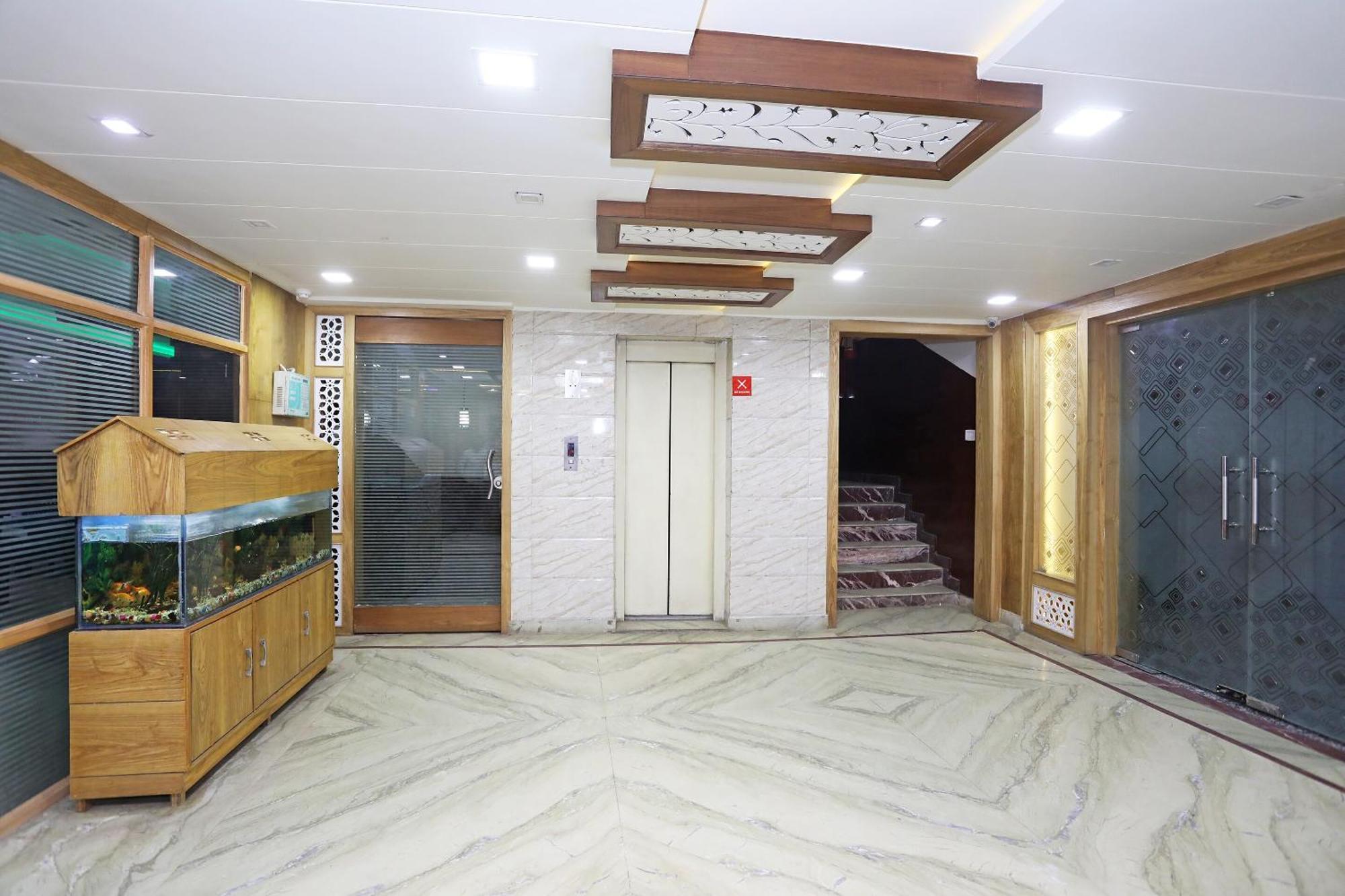 Hotel O Shanti Palace Агра Екстериор снимка